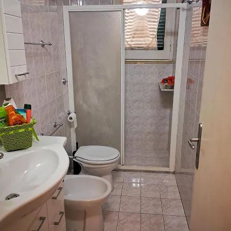 Holiday home Loriand *