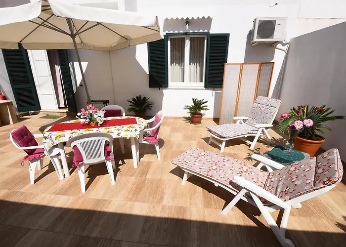 Loriand Semesterbostad